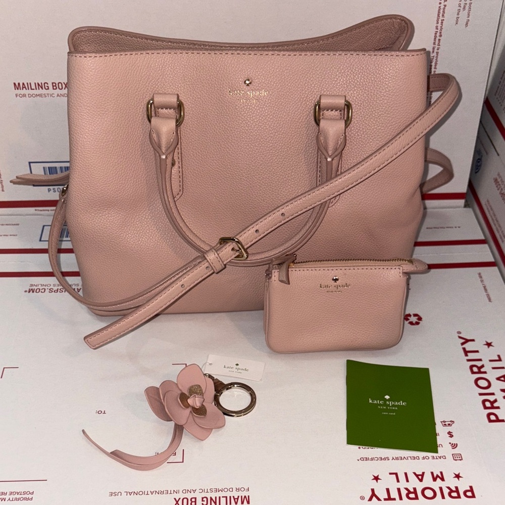 Kate Spade NY Evangelie Larchmont Ave Warm Vellum Blush Pink Shoulder Bag Set